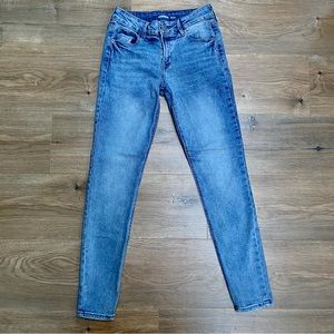 Old Navy Rockstar Super Skinny jeans // size 2